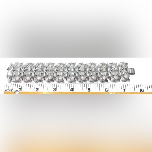 CORO PEGASUS vintage elegant Silver Tone Bracelet Clip On Earrings SET - Picture 6 of 11